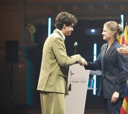 Su Alteza Real la Princesa de Asturias y de Girona entrega el Premio Arte 2025 a Manuel Bouzas